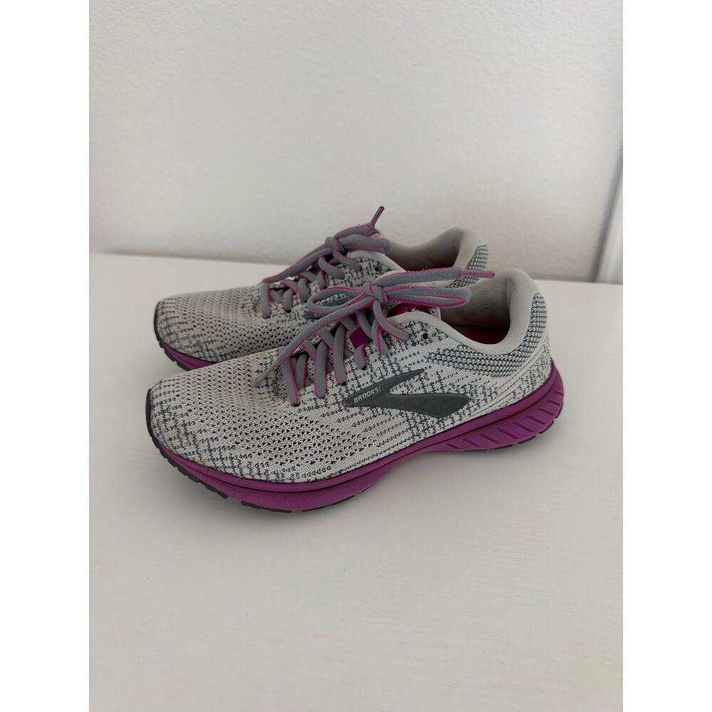 Brooks Womens Revel 3 Running Shoes Grey and Pink Size 6.5 Walking Sneakers